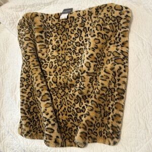 Magaschoni Home Leopard Fur Pillow Cover